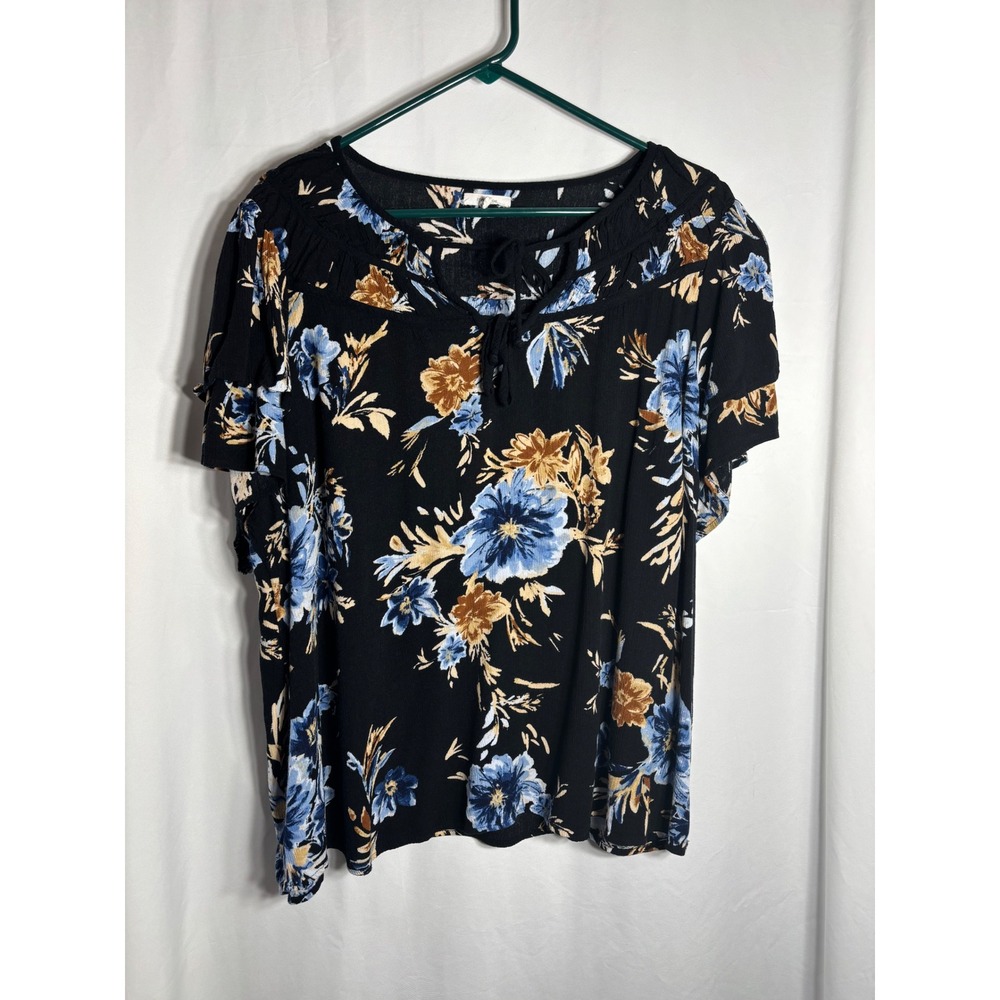 Maurices Black Floral Print Short Sleeve V Neck Tie‎ Neck Top Plus Size 2X